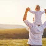 Dzień Ojca: Rola ojca w rodzinie, życiu dziecka i Kościele