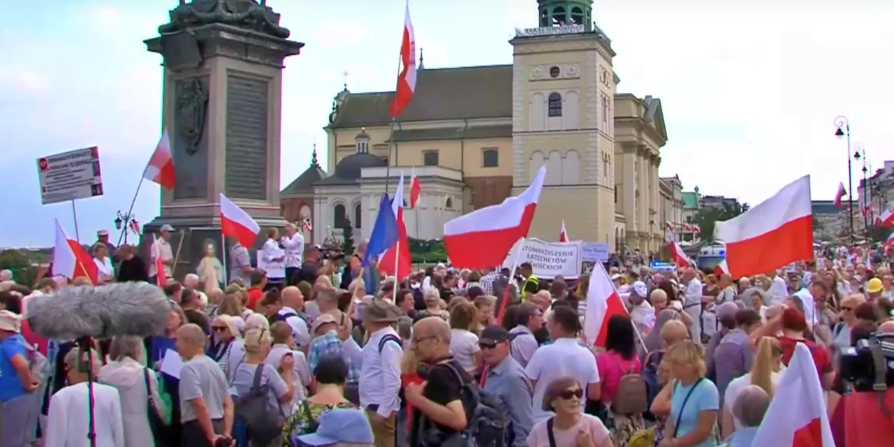 Religia w szkole: Stowarzyszenie Katechetów Świeckich protestuje przeciwko dyskryminacji i łamaniu prawa