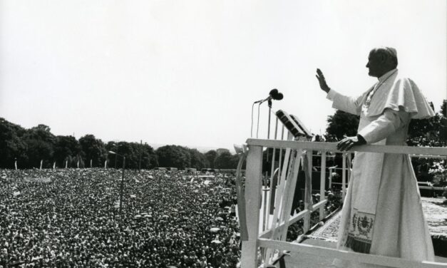 Konferencja Episkopatu Polski: Dzięki posłudze św. Jana Pawła II liczne narody odzyskały wolność, a wielu ludzi odmieniło swoje życie