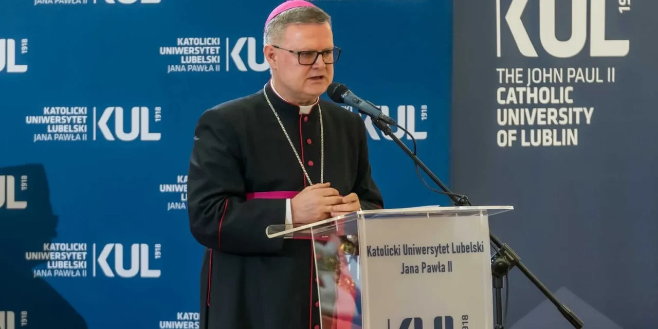 Bp Wiesław Śmigiel nowym arcybiskupem! Jaką diecezję obejmie?