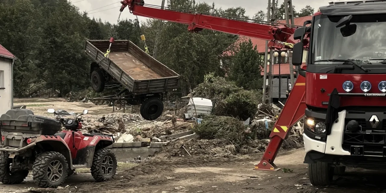 Stronie Śląskie zniszczone: Trwa zbiórka darów dla powodzian