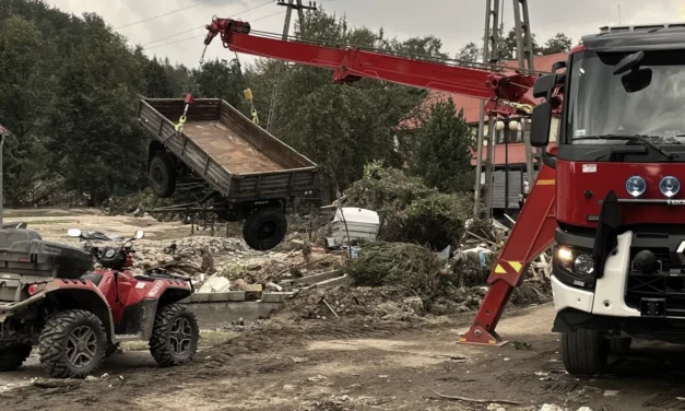 Stronie Śląskie zniszczone: Trwa zbiórka darów dla powodzian