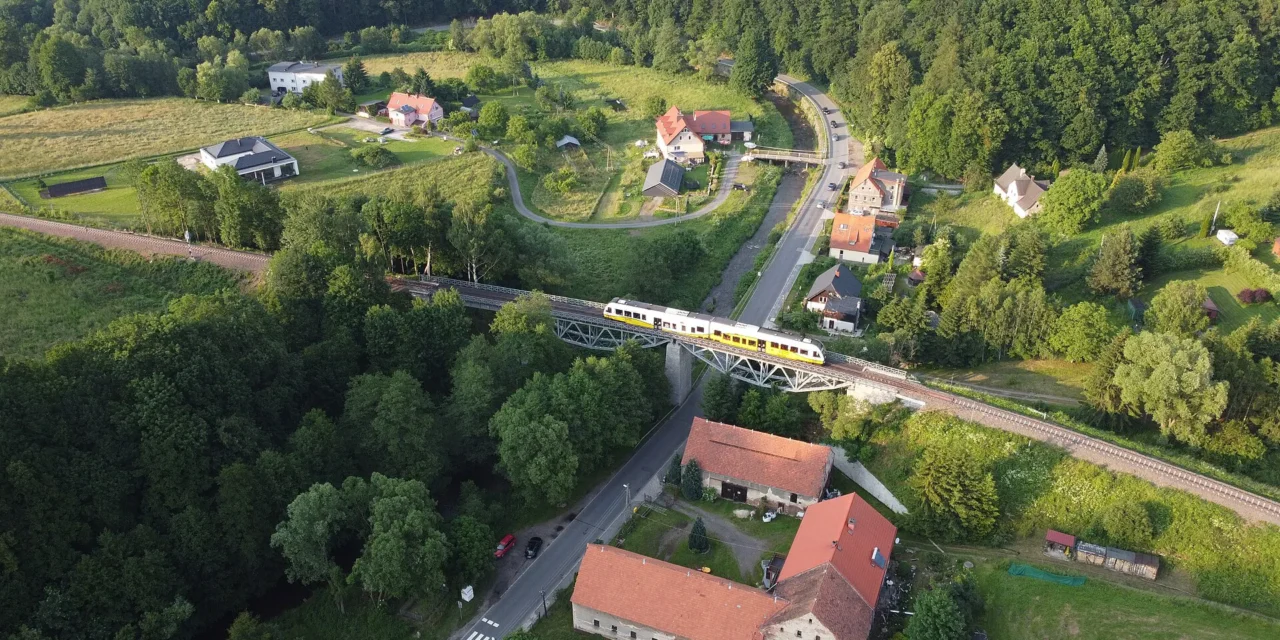 Kolej Bystrzycka. Jedna z najpiękniejszych tras kolejowych Europy czeka na pasażerów