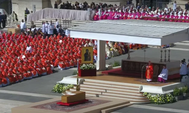 Aż 74,1 proc. Polaków pozytywnie ocenia pontyfikat papieża Franciszka! Wizerunek Kościoła się poprawia