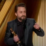 Kieran Culkin: Z zakrystii po Oscara. Nakręcony w Polsce „Prawdziwy ból” zmienia życie aktora