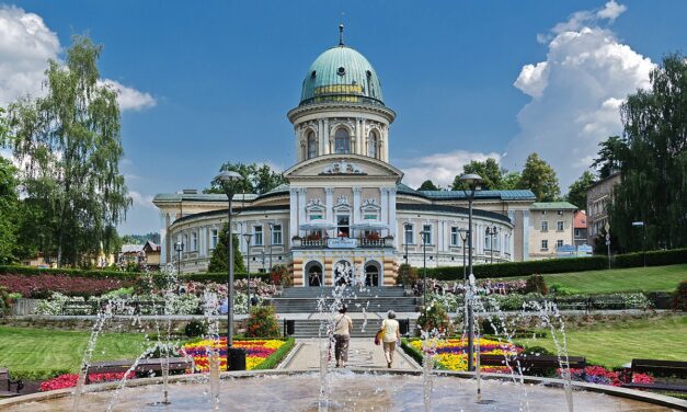 Lądek-Zdrój: sanktuarium w sanatorium. Połączenie medycyny i duchowości
