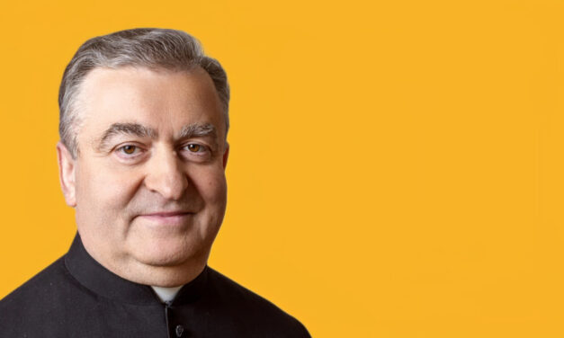 Prał. Bogdan Bartołd: Można mówić różnymi językami i wieloma językami, ale pieśń miłości śpiewa się w języku ojczystym