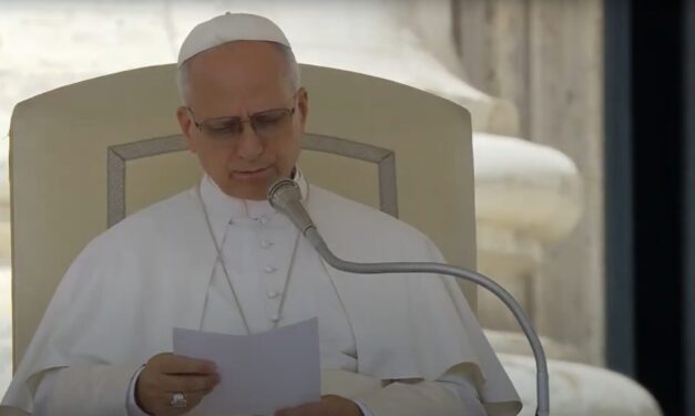 Papież Leon XVI apeluje do Polaków o modlitwę za uczniów i nauczycieli
