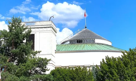 Krzysztof Kotowicz: Mądra troska o dobro wspólne albo ring i cyrk. Katolicy i polityka