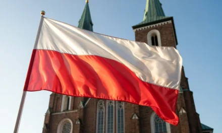 Bp Ignacy Dec: Jest wielka potrzeba modlitwy, pracy i poświęcenia dla Ojczyzny