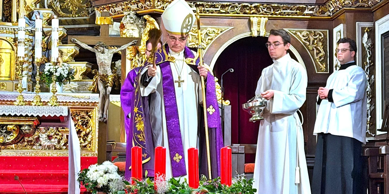 Biskup Świdnicki Marek Mendyk: Adwent. Cały Kościół jest wezwany do stawania się nadzieją dla siebie i dla świata