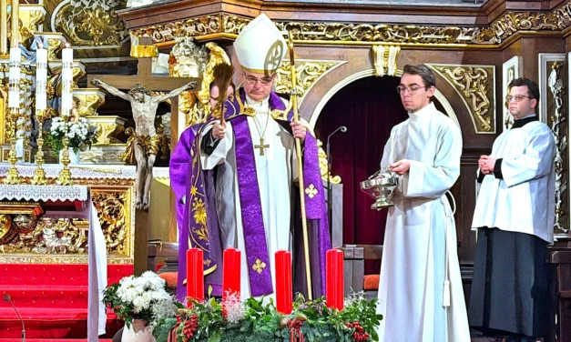 Biskup Świdnicki Marek Mendyk: Adwent. Cały Kościół jest wezwany do stawania się nadzieją dla siebie i dla świata