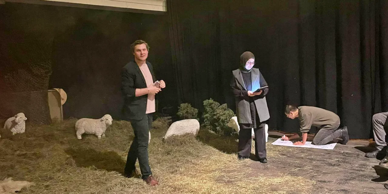 Dekolonizacja Bożego Narodzenia w Berlinie. To nie żart!