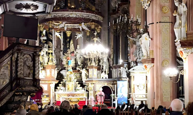 Biskup Świdnicki Marek Mendyk w 44. rocznicę stanu wojennego: Odwagi! Nie bójcie się! Coś jest za naszym zakrętem historii