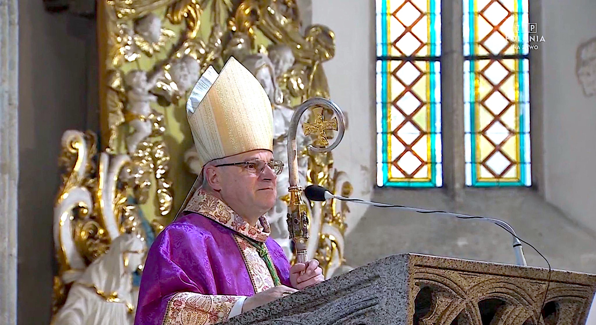 Biskup Świdnicki Marek Mendyk