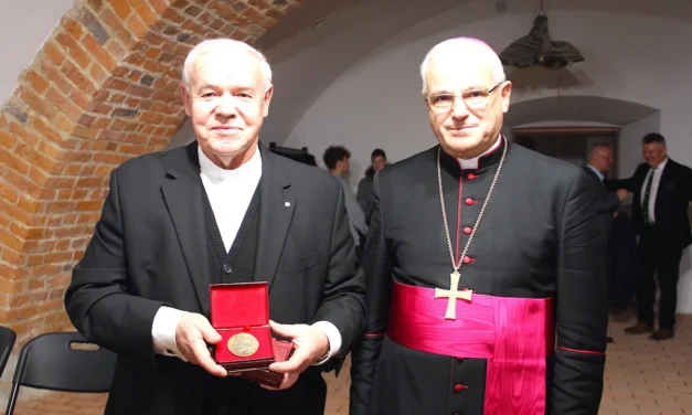 Gala Caritas Diecezji Świdnickiej: Bohaterowie pomocy powodzianom uhonorowani