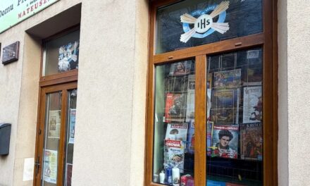 Dom Prasy Katolickiej w Ząbkowicach Śląskich.   „Wartościowe książki i ciekawe czasopisma są w naszych czasach na wagę złota”