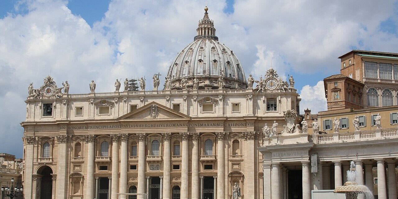Język polski jednym z siedmiu głównych języków komunikacji medialnej Watykanu!
