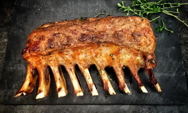 Piramida żywieniowa przewrócona do góry nogami — co oznaczają nowe wytyczne żywieniowe w USA?