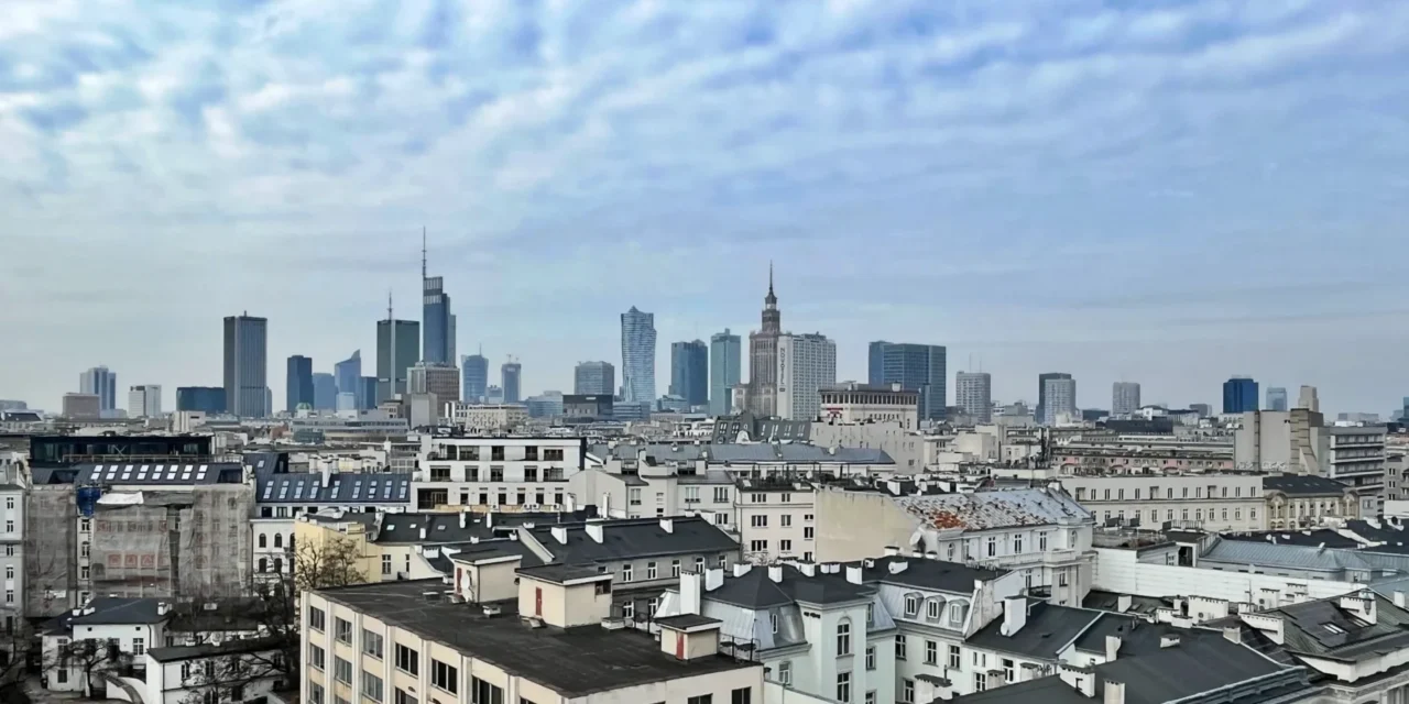 Czy warto mieszkać w Warszawie? Prawie każdy tu na coś choruje