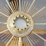 Ekonomia Bożego Ciała. Chleb, który mnoży się przez rozdawanie