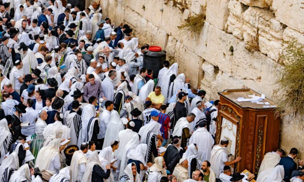 Izrael wpisał studiowanie religii do konstytucji. Polska wykreśla je z planu lekcji